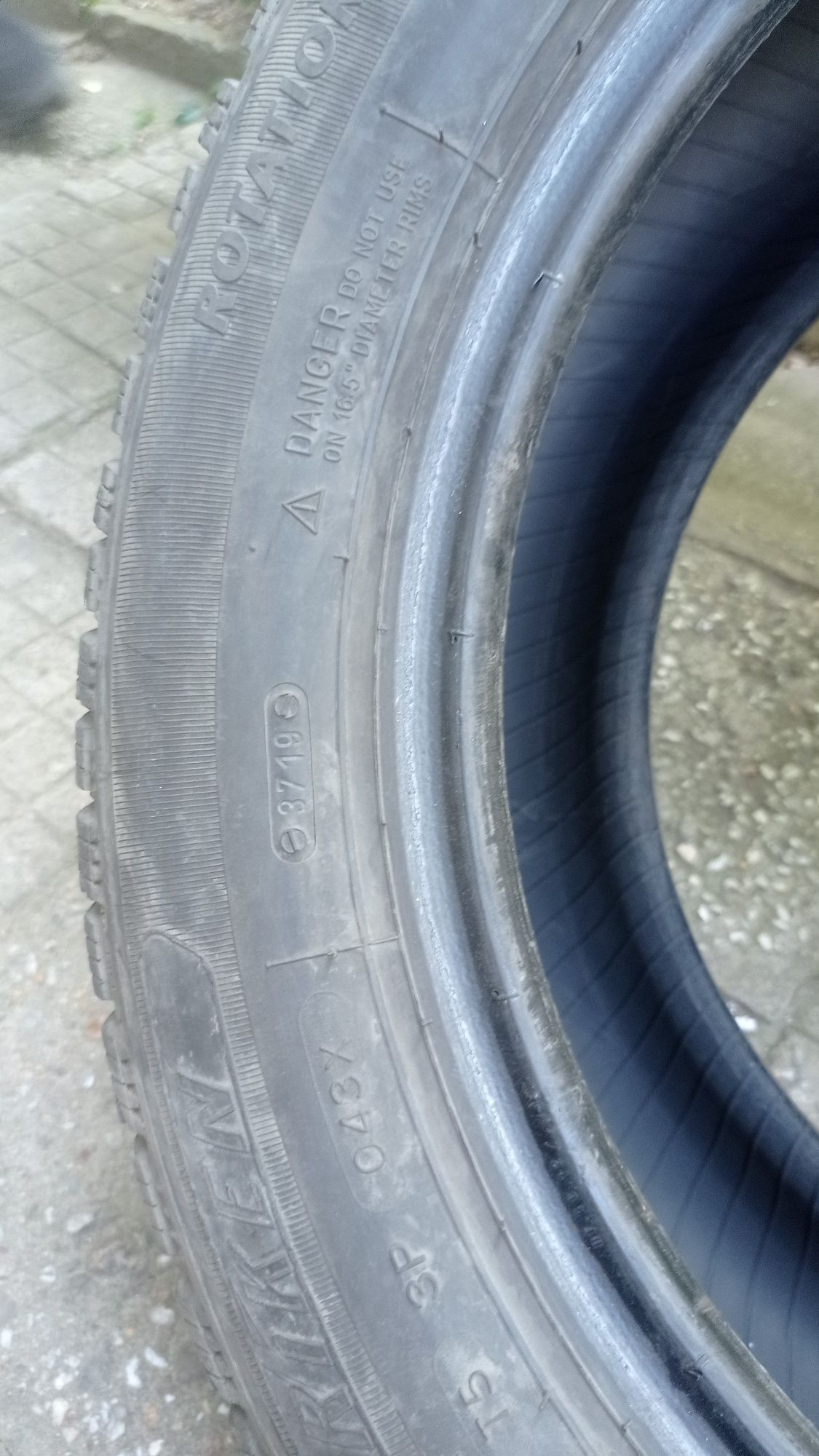 Зимни гуми 4бр двете riken 225 55 16