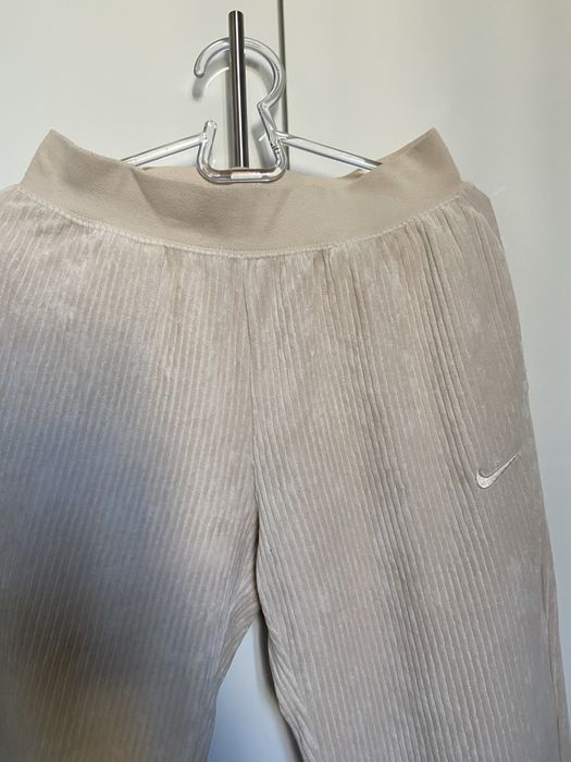 Дамско долнище Nike  S