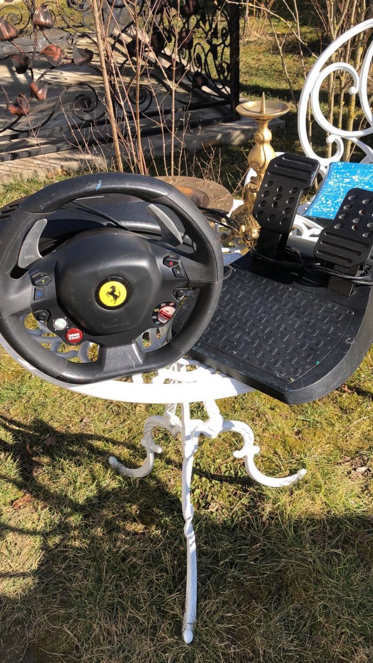 Volan thrustmaster Ferrari 458