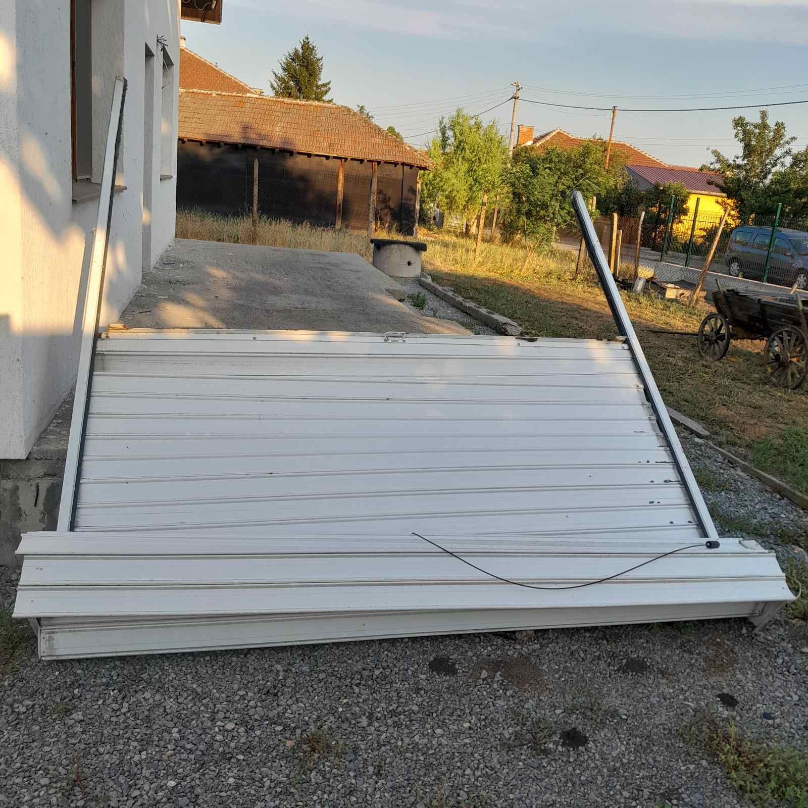 Ролетна ВРАТА с дистанционно