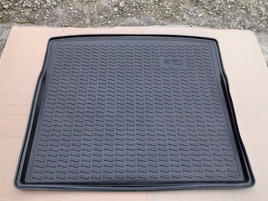 Tavita portbagaj AUDI Q3 Sportback,an 2019 - 2025