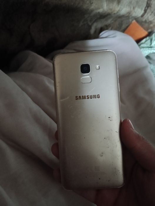 samsung j6 можно на запчасти