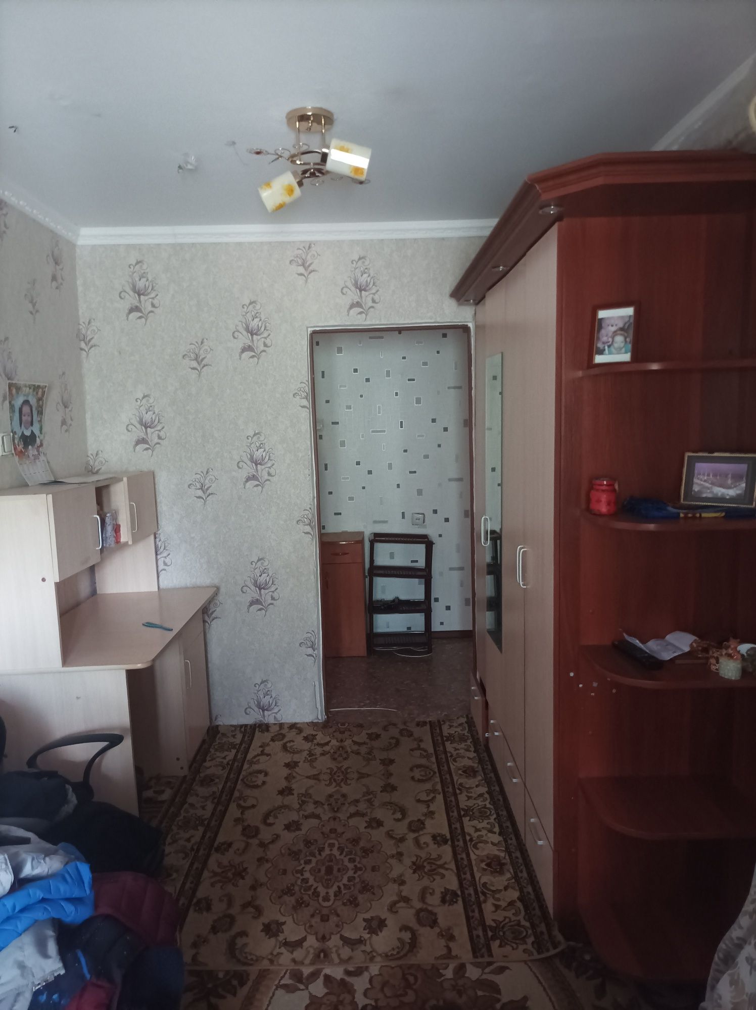 Продам 2 комнатную квартиру .  Срочно