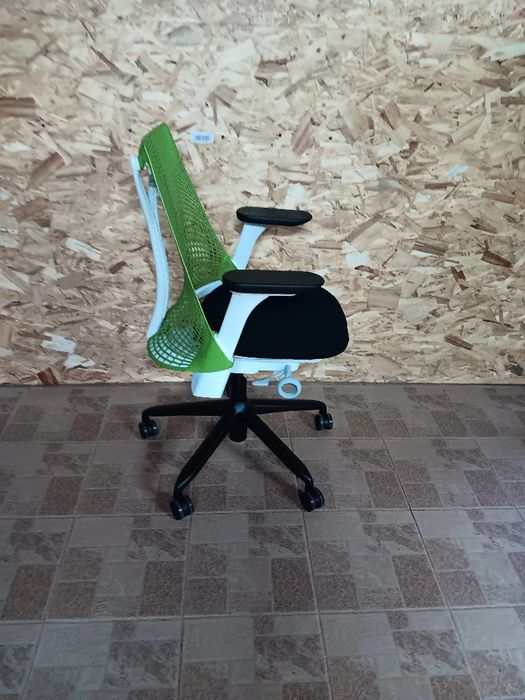 Herman Miller Saly chair