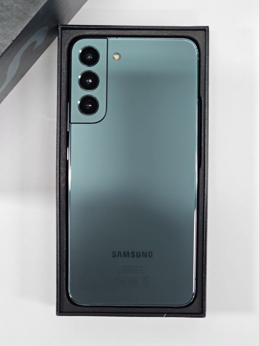 Samsung s22+ plus