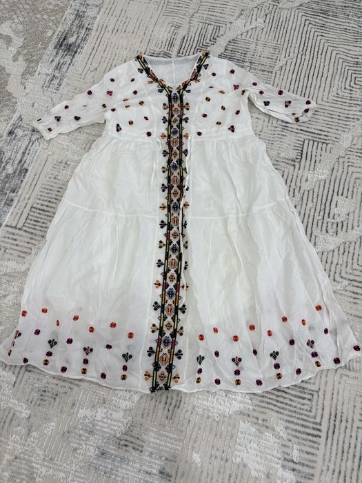 Продам б/у платья