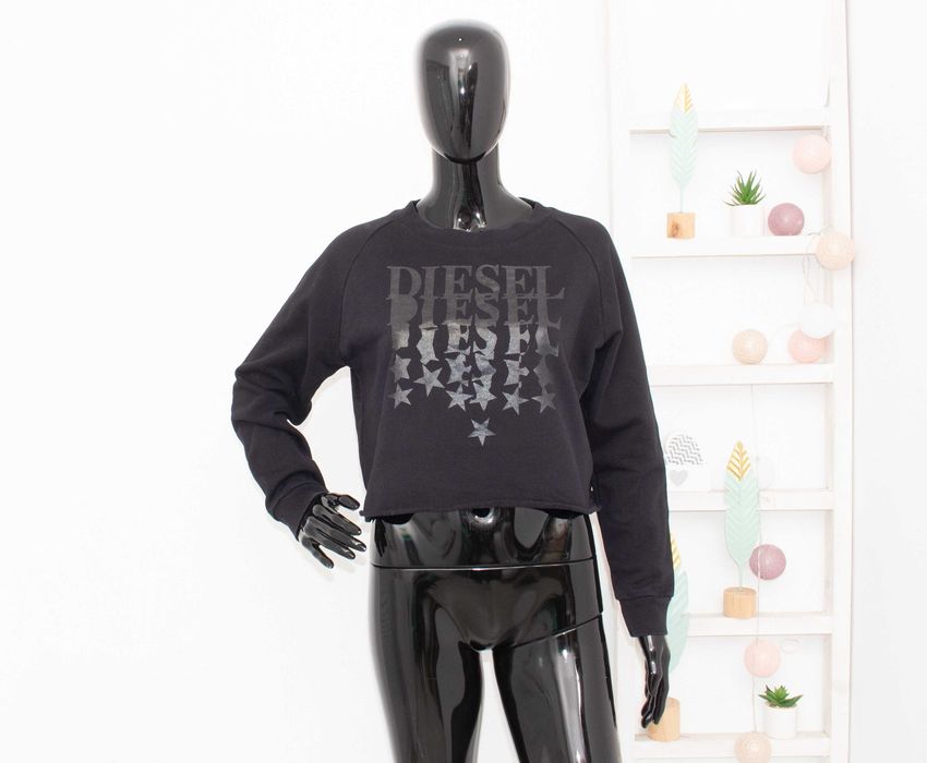 Diesel дамски черен суичър crop модел лого със звезди M