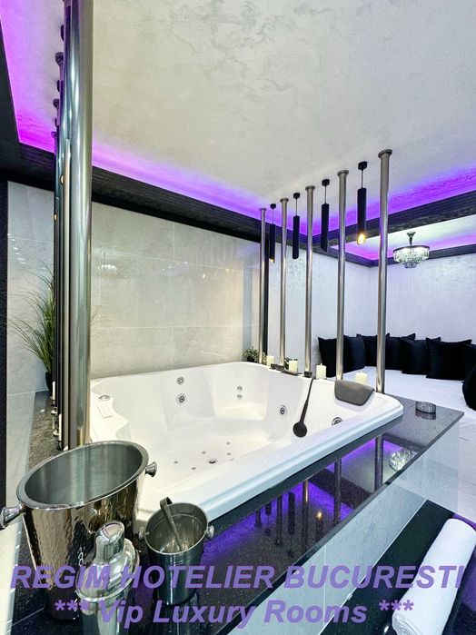 JACUZZI PATRAT 180X180 VipLuxuryRooms Ap.145 Bucuresti Regim Hotelier