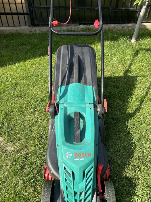 Masina tuns iarba Bosch ARM 3400