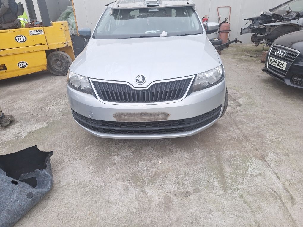 Dezmembram Skoda Rapid an 2016 1.6 tdi cod motor CXMA cutie manuala 5