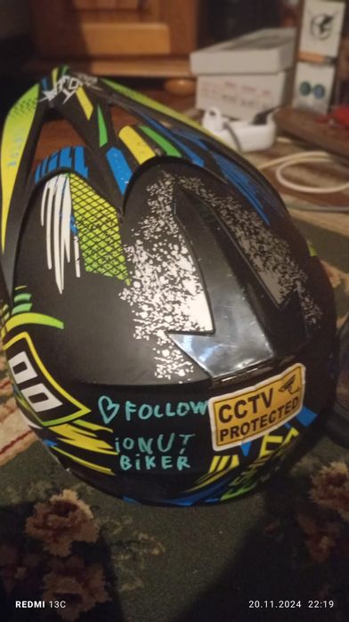 Vând casca bicicleta și cross + ochelari