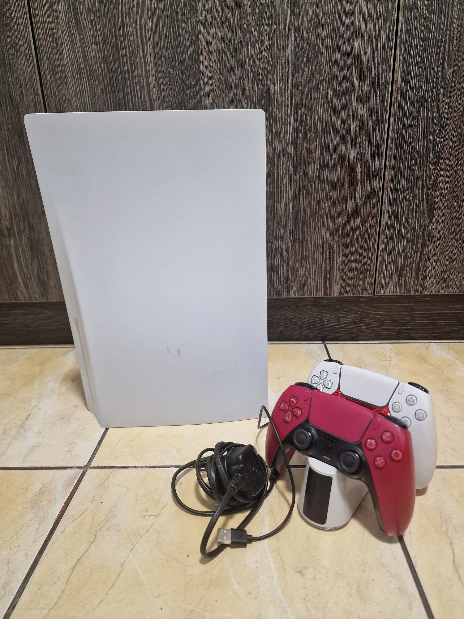 PS5 Disk edition, 825 gb și 2 controllere