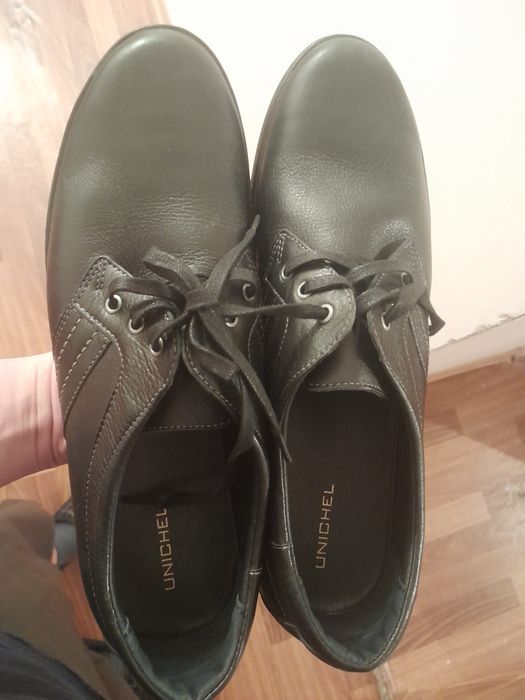 Продам мужские туфли кожаные