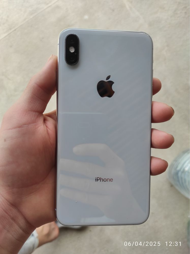 iPhone xs max 64 gb