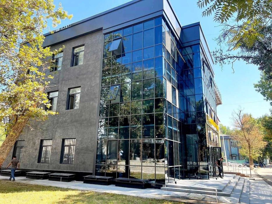 Сдаётся в аренду :  Офисное помещение, учебный центр.