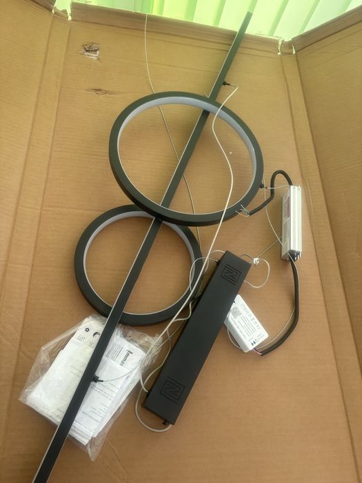 Lustra noua de vanzare