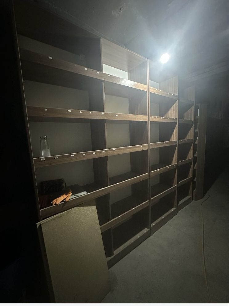 Срочно почти даром новые Магазинные стелажи,  полки 9 полок за 400 у.е