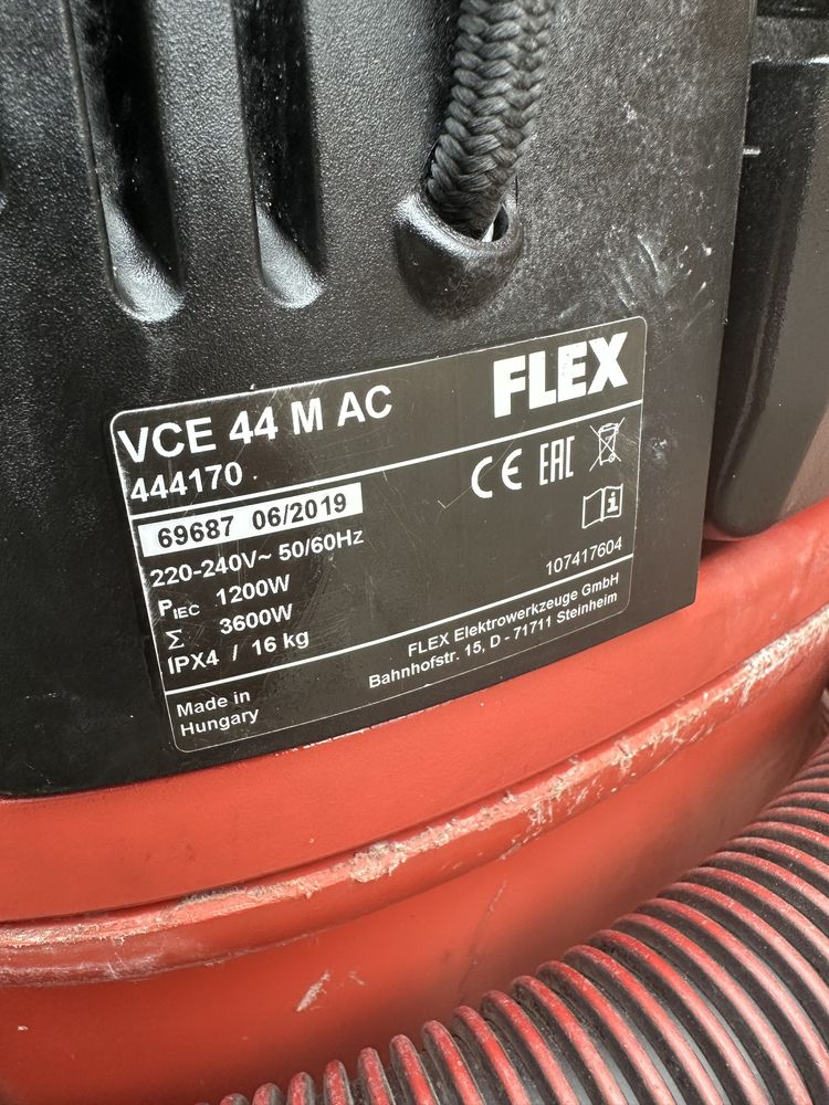 Aspirator profesional flex VCE 44 M