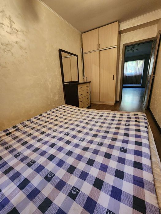 Продаётся квартира. Юнусабад-4   2/2/4