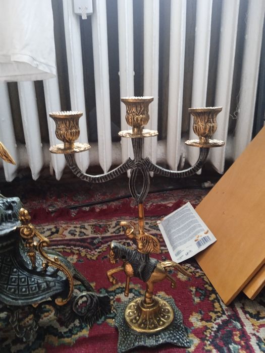 Стар бароков френски часовник