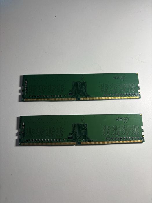 Set 2 x 8 GB RAM Adata ( 2400 Mhz )