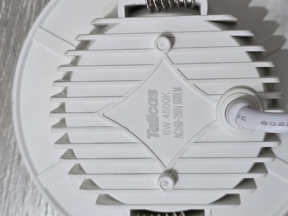 Spoturi LED inteligente DUSKTEC noi, RGB, control Alexa, set 4 bucăți