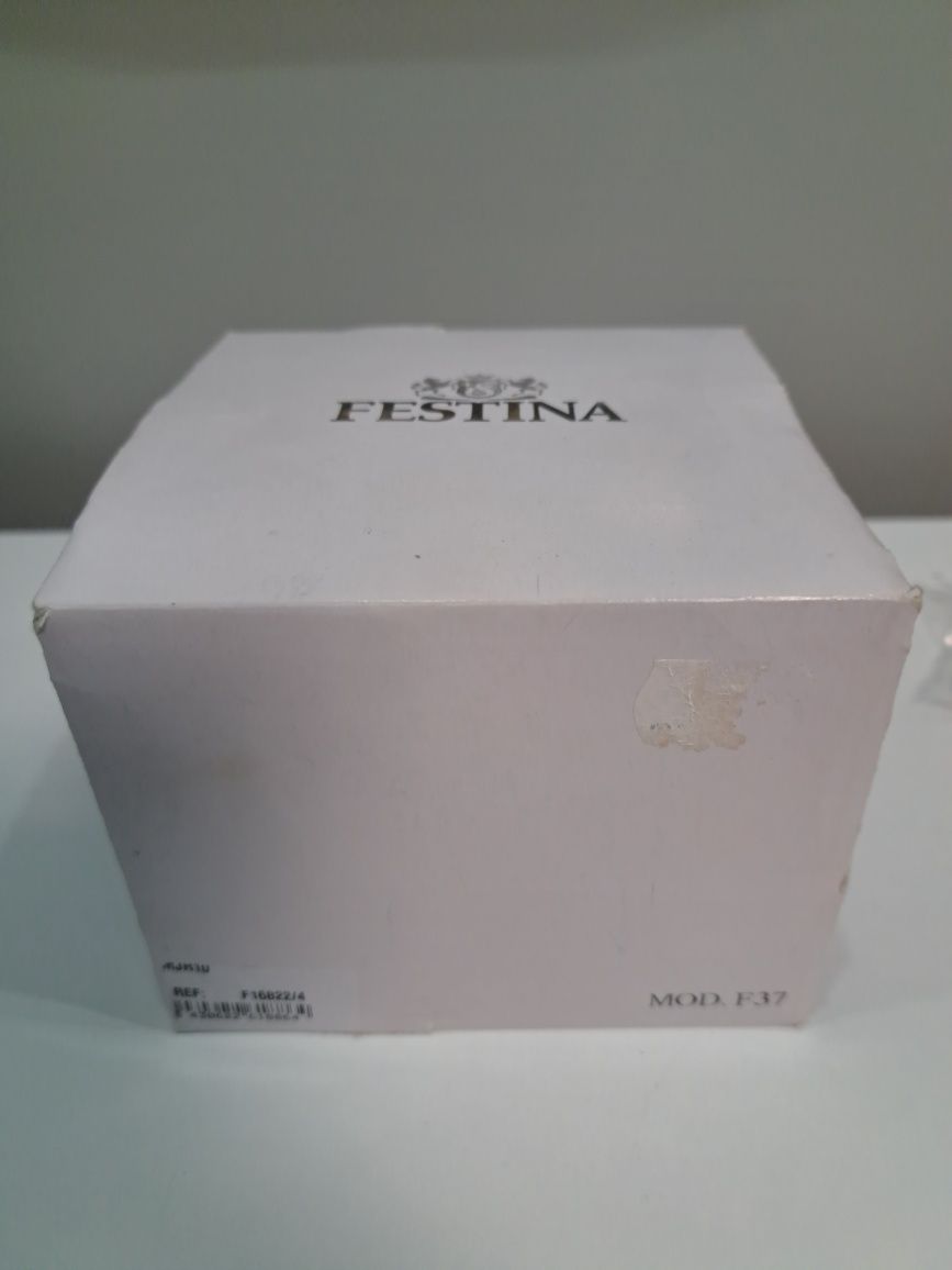 Часовник FESTINA F16822/4