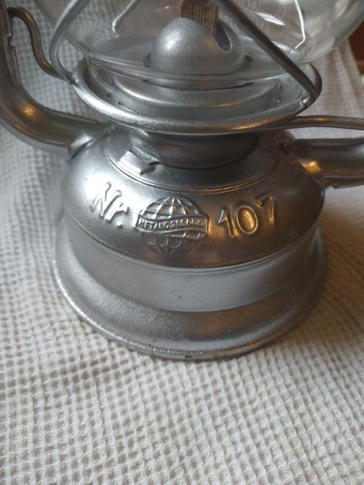 Плафон  осветл. тяло  230v-60-HZ-нов-Панцер-фенер-нов-Стъкло-Петромакс