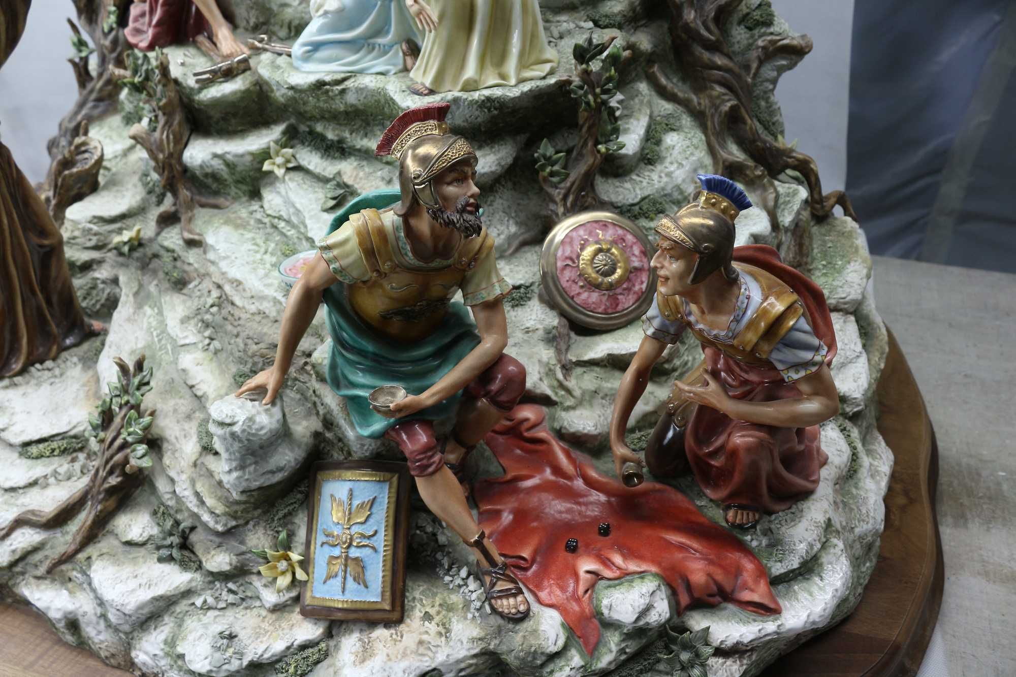 Статуэтка из фарфора Снятие с Креста Иисуса Христа Большая Capodimonte