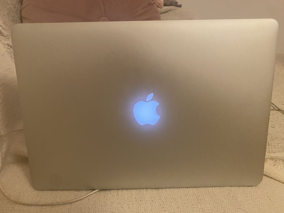 MacBook Pro 15 mid 2014 i7 16 gb Retina Ssd 256