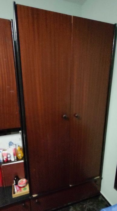 Секция от три части