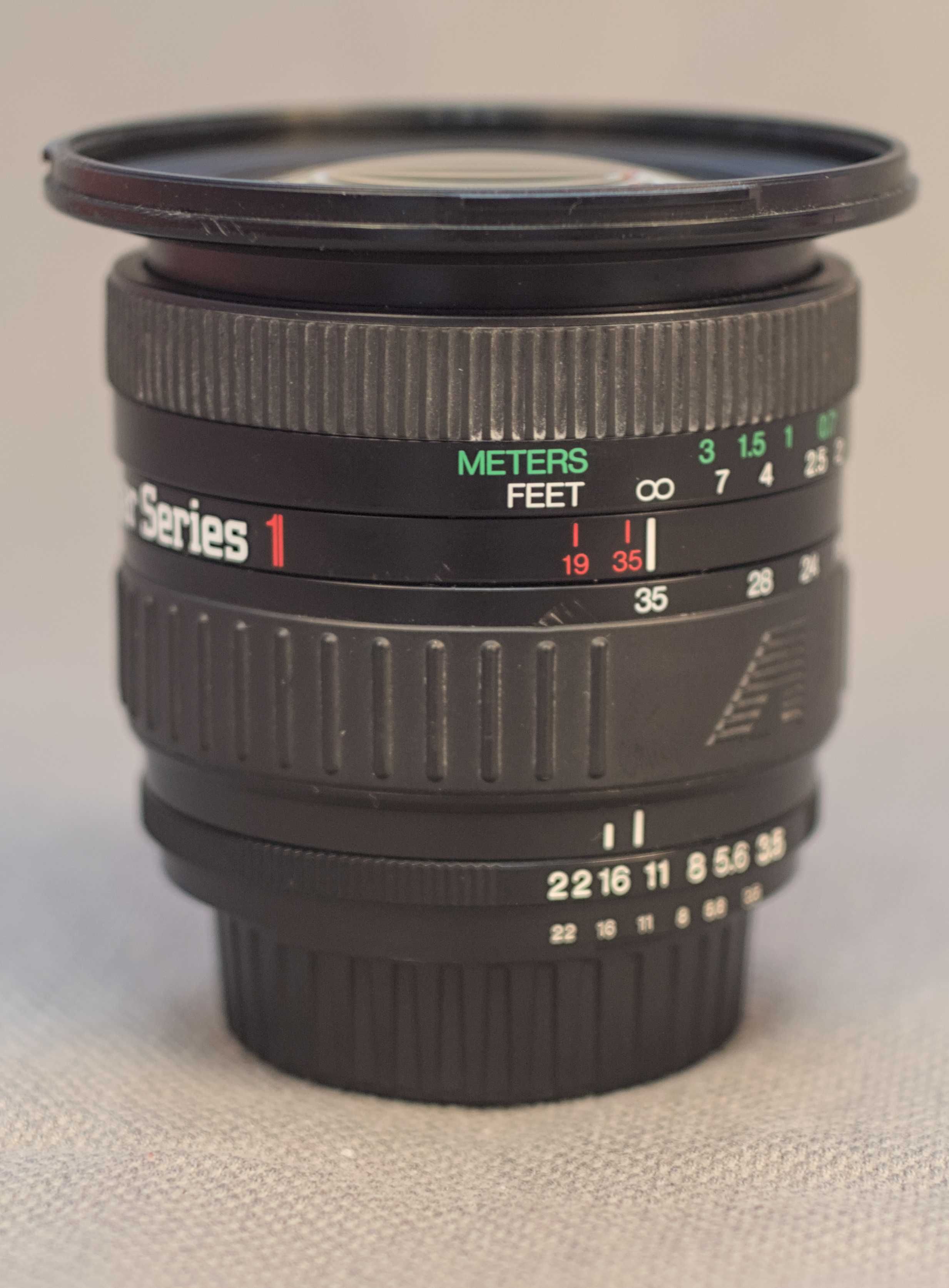 Vivitar Series 1 19-35mm Nikon F