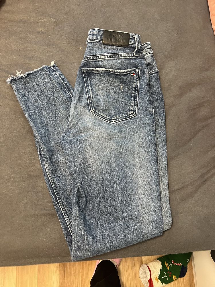 Дънки Dolce & Gabanna и Tommy Hilfiger нови