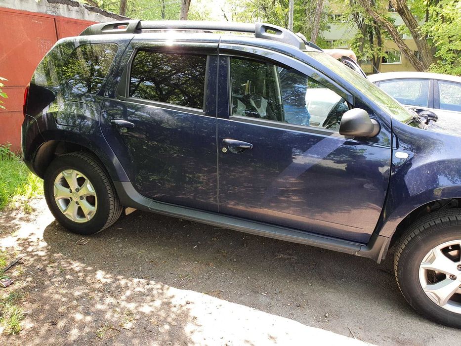 Paravanturi geamuri pentru Dacia Duster 1 cu prindere pe exterior