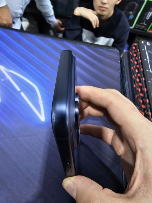 Iphone 17 Pro Max 2TB Blue Sim+Esim