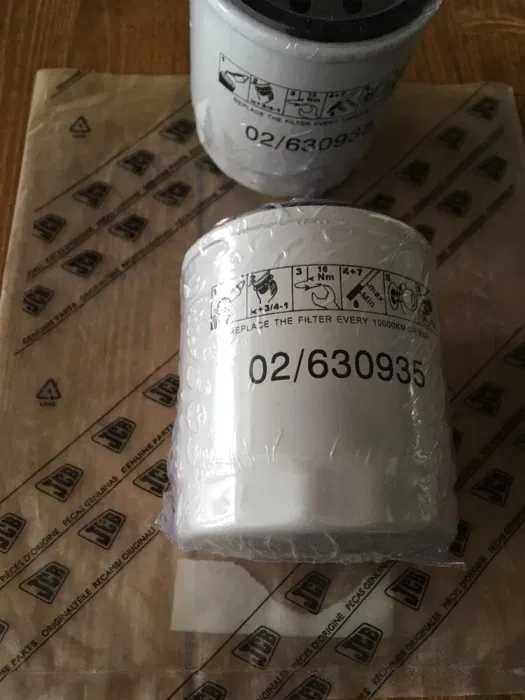 Filtru de ulei motor miniexcavator JCB