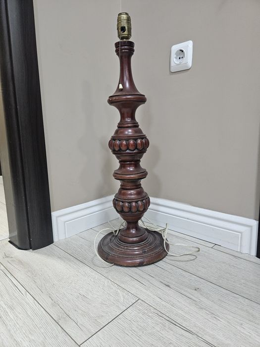 Стара ретро лампа