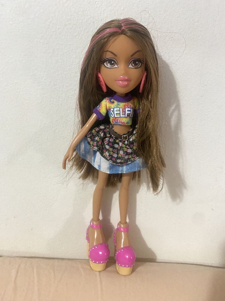 Păpușă Bratz Yasmin