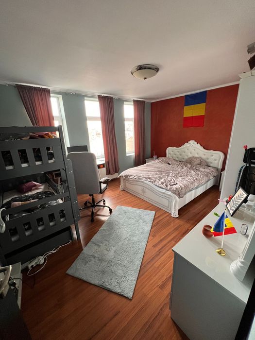 Închiriez apartament cu 3 camere ultracentral oraș arad
