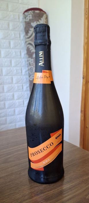 Бутылка итальянского Просекко.