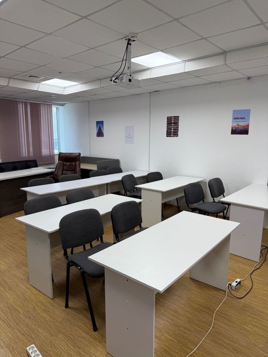 Парты столы стуля