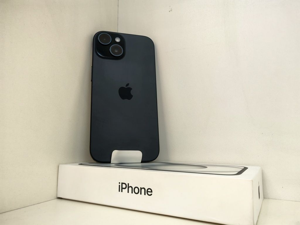 Хб! Apple Iphone 15 128Gb НОВ НЕ активиран с гаранция