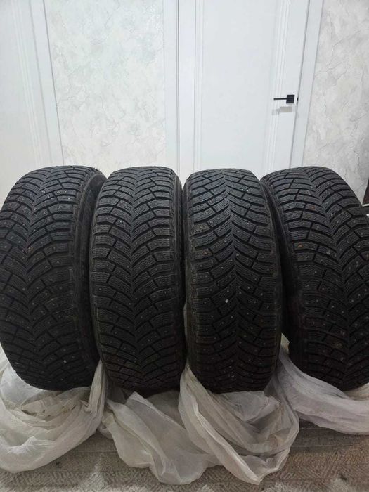 MICHELIN X-Ice North 4 SUV 225/60 R18 104T с шипами