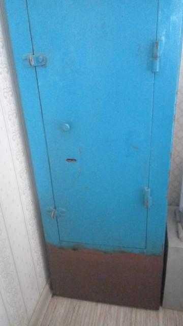 Сейф металлический