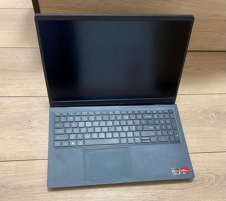 DELL Vostro 3525, pentru piese