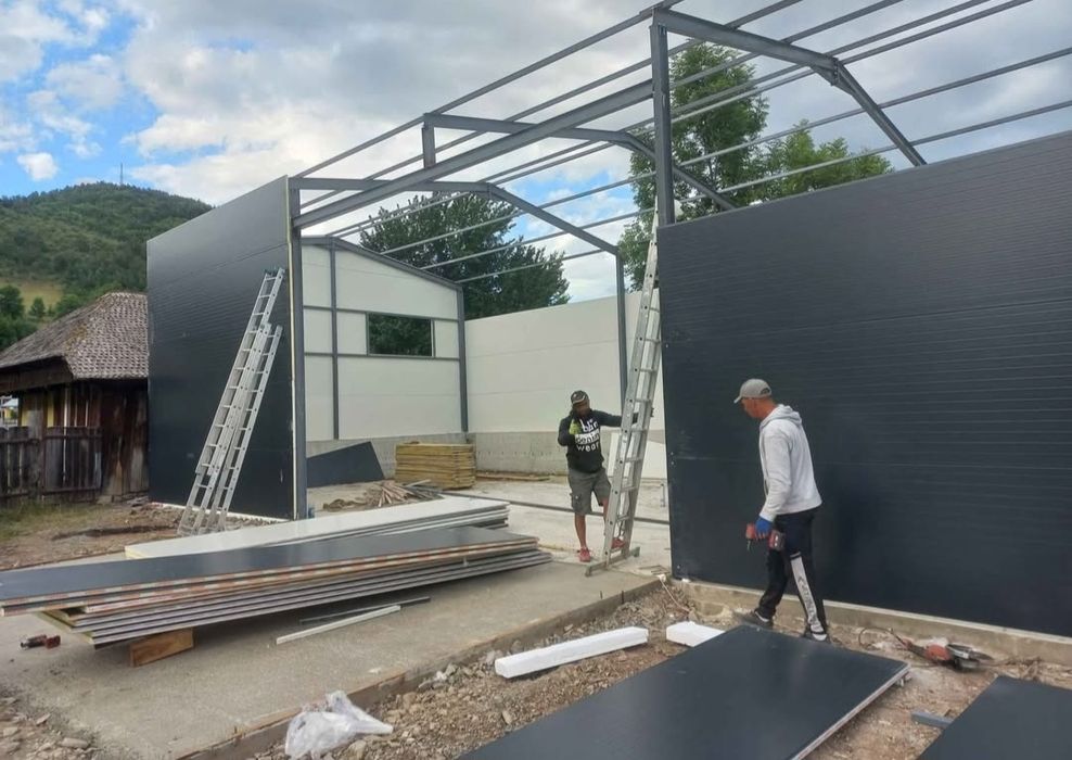 Vand hala 11x30x4h la prețul cel corect