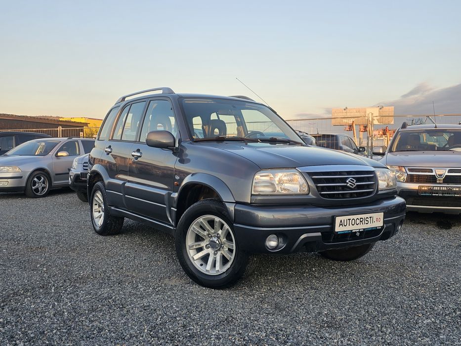 Suzuki grand vitara,2.0Benzina,4x4,Clima,Jante,Cârlig,Posibil Rate ***