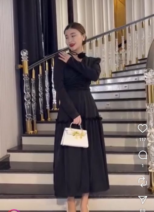 Көйлек размер С,М бола береді.Бір рет қана киілген почти новый болып т