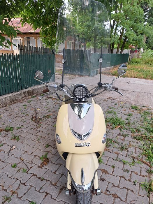 Scuter 50cm3 fara carnet