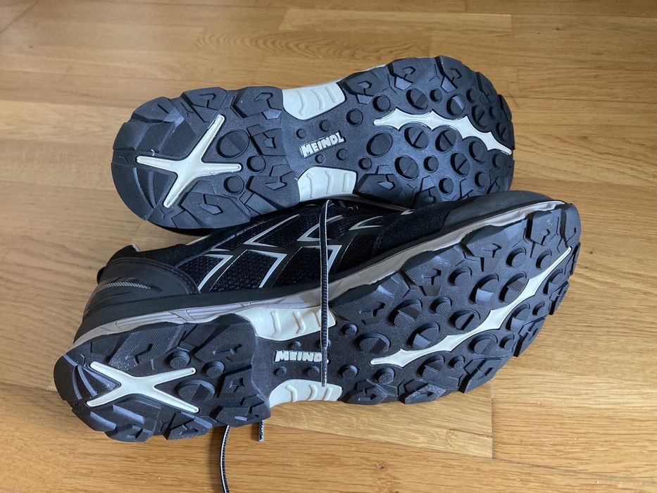 Semighete originale Meindl,gore Tex noi, mărimea 46